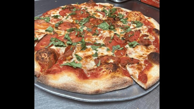 Margherita Pizza.